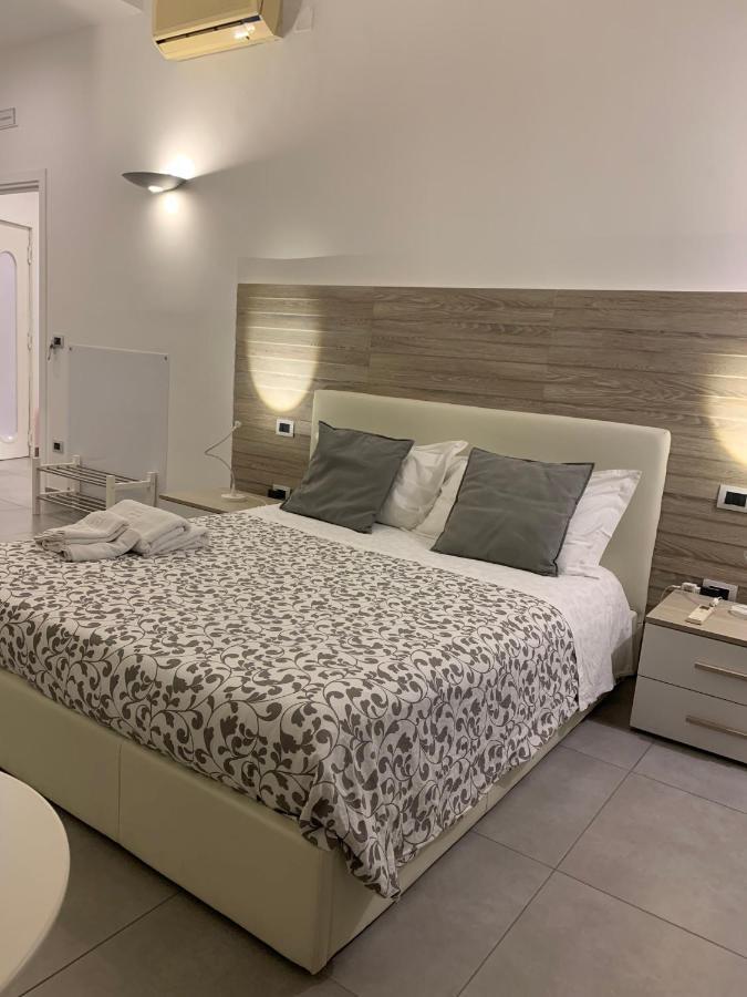 Apartamento Myb Nápoles Exterior foto